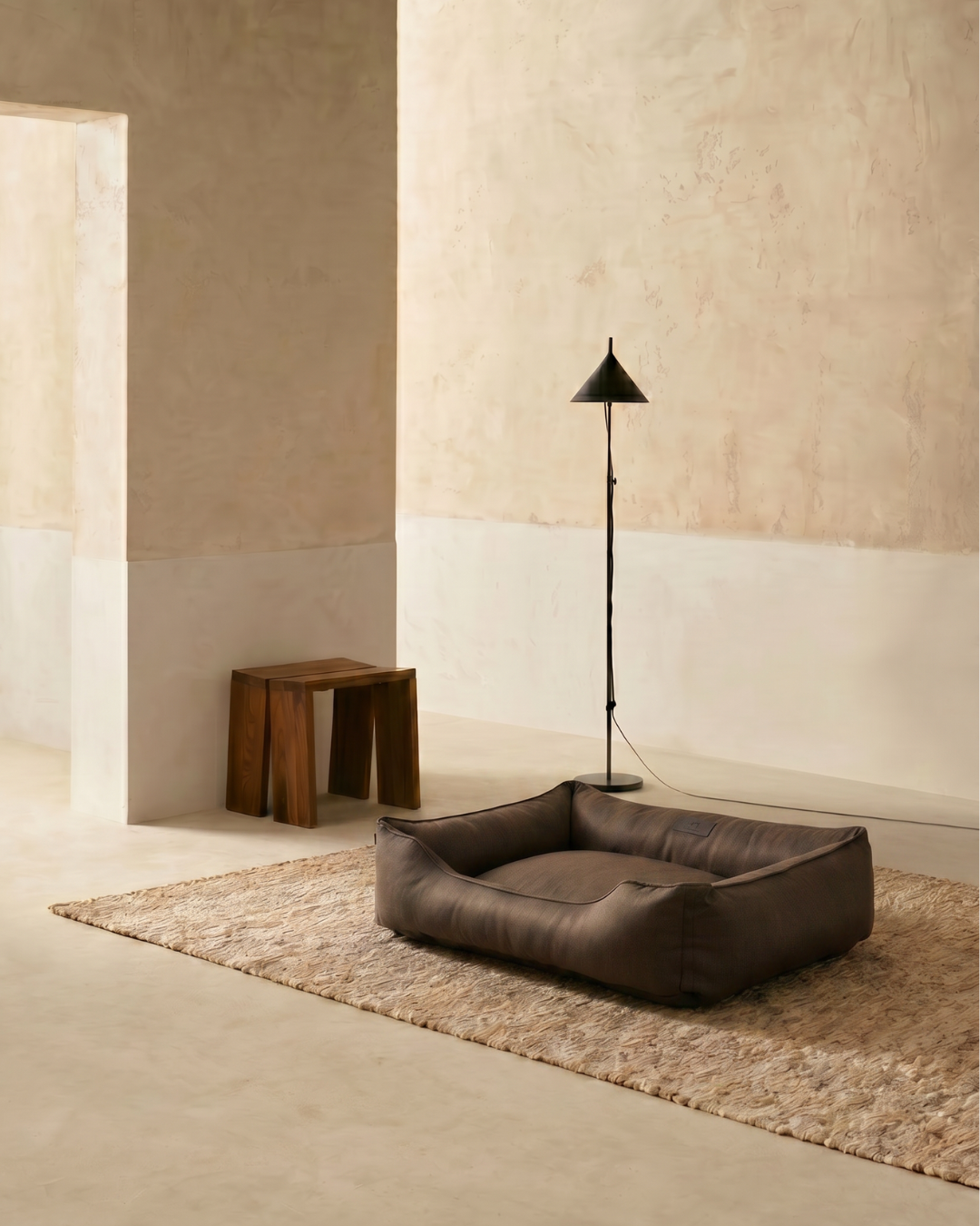 Chester & Lee | Cotton Sleeper Dog Bed Brown