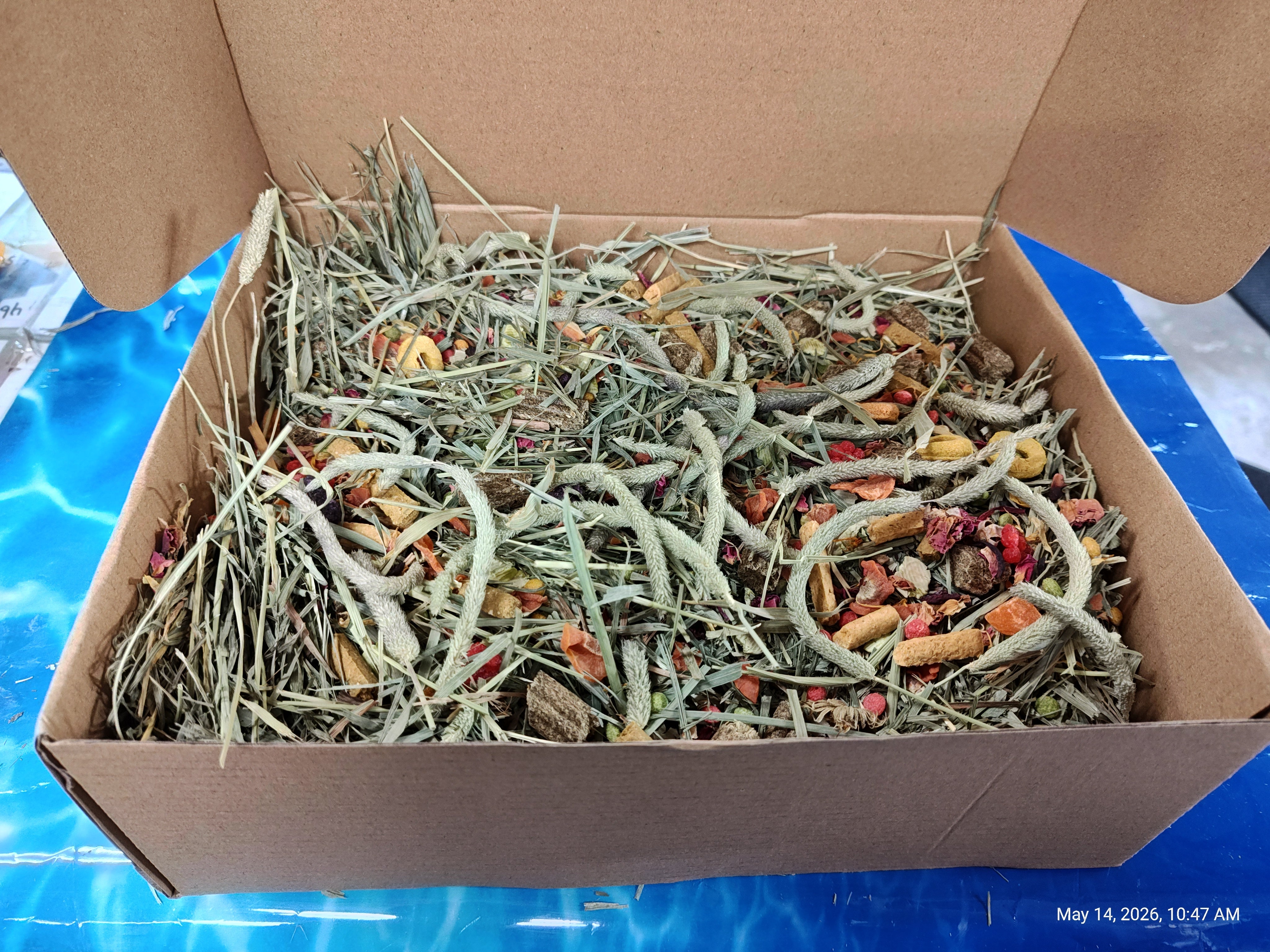 Fun & Forage Box  "No More Boredom" Box - Chinchillas, Guinea Pigs, Rabbits 26 OZ BOX