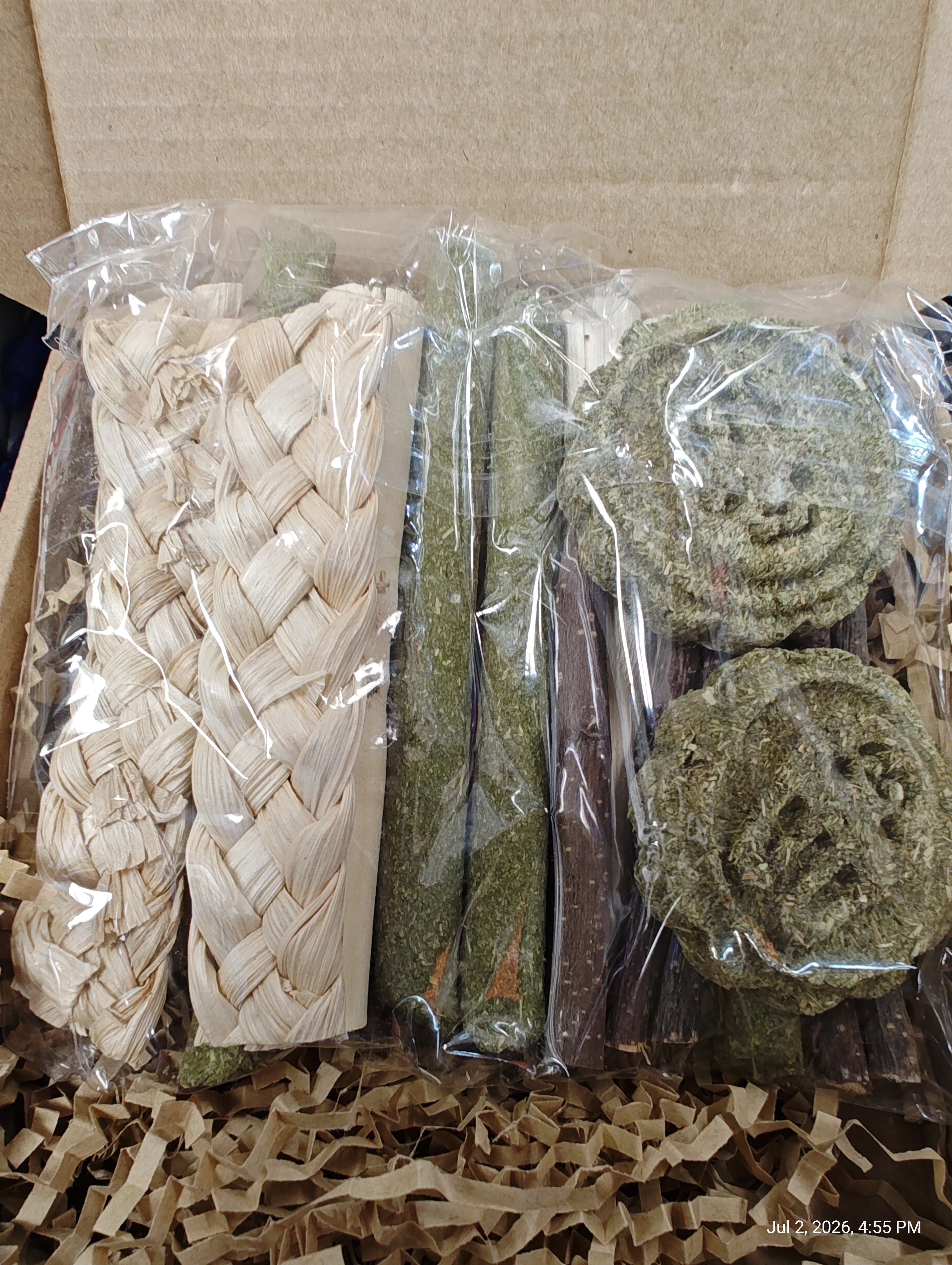 Play & Chew Toys & More Perfect for Cavy, Rabbits & Rodents