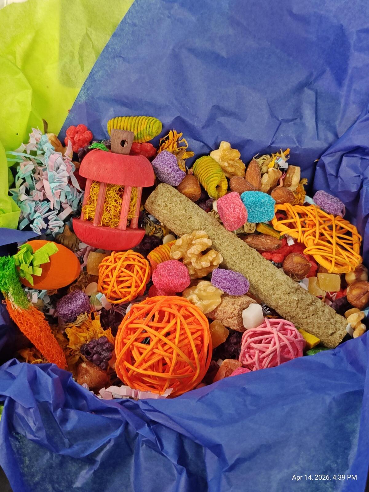 Play & Chew Rodent Fun  "No More Boredom" Box - Rats, Mice, Gerbils, Hamsters...