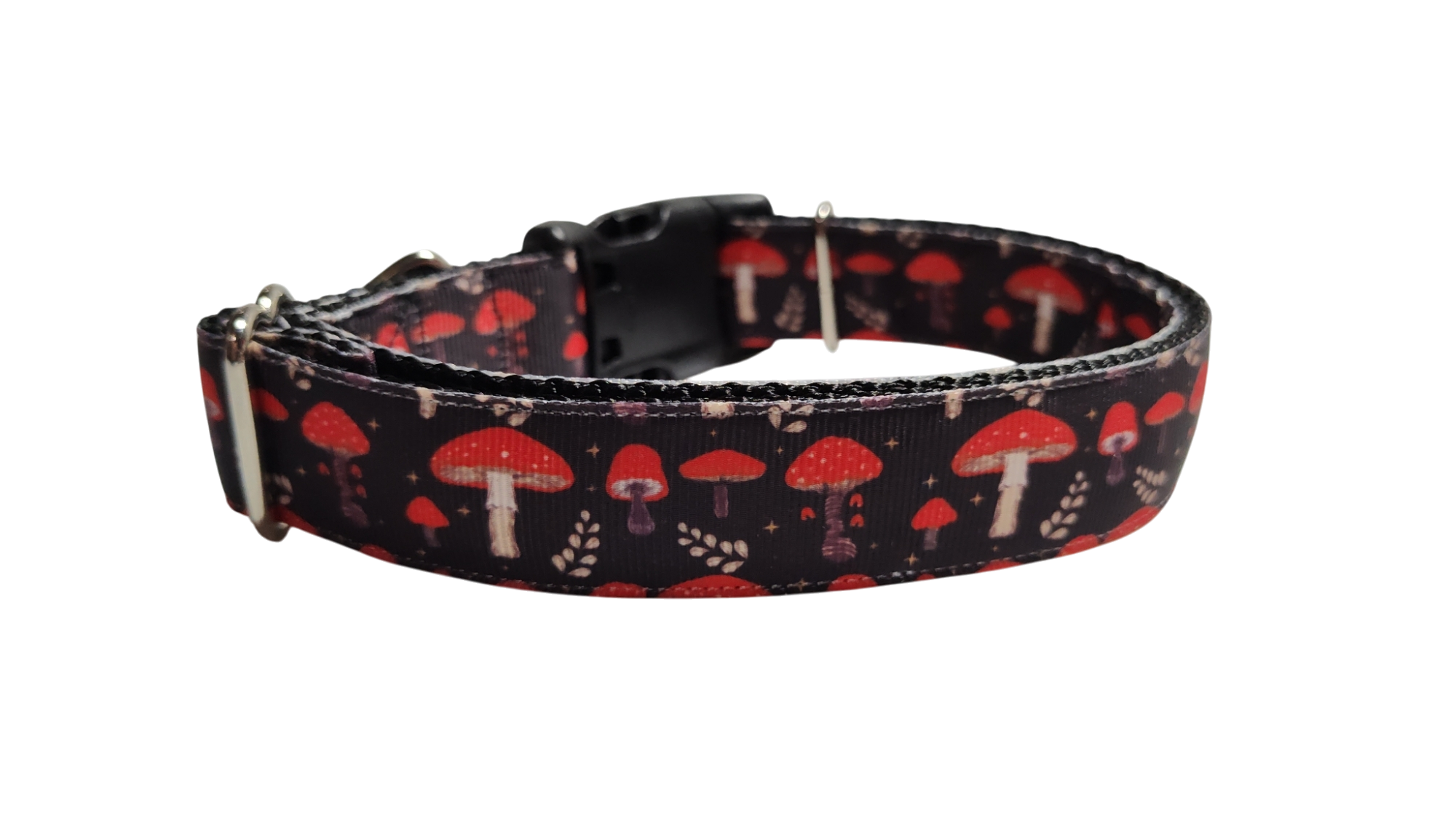 Red Mushrooms Nylon Dog Collar